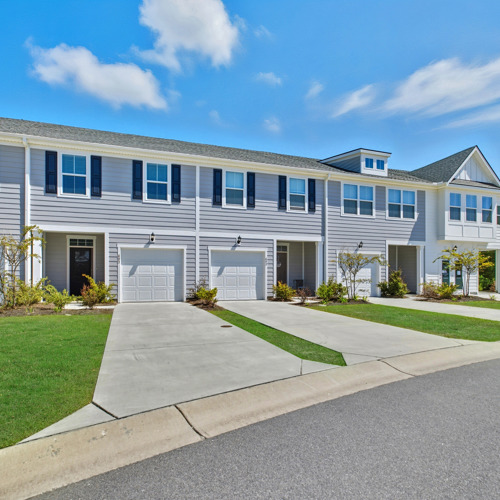 Townhomes for rent at HARMON Foxbank